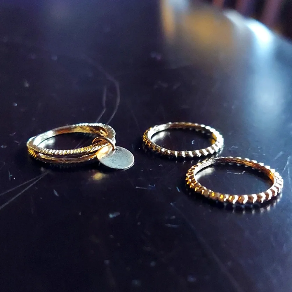 Delicate Gold-Plated Rings - Picture 5 of 5